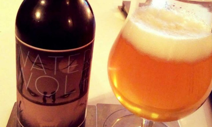 Waterwolf Saison flesje en glas